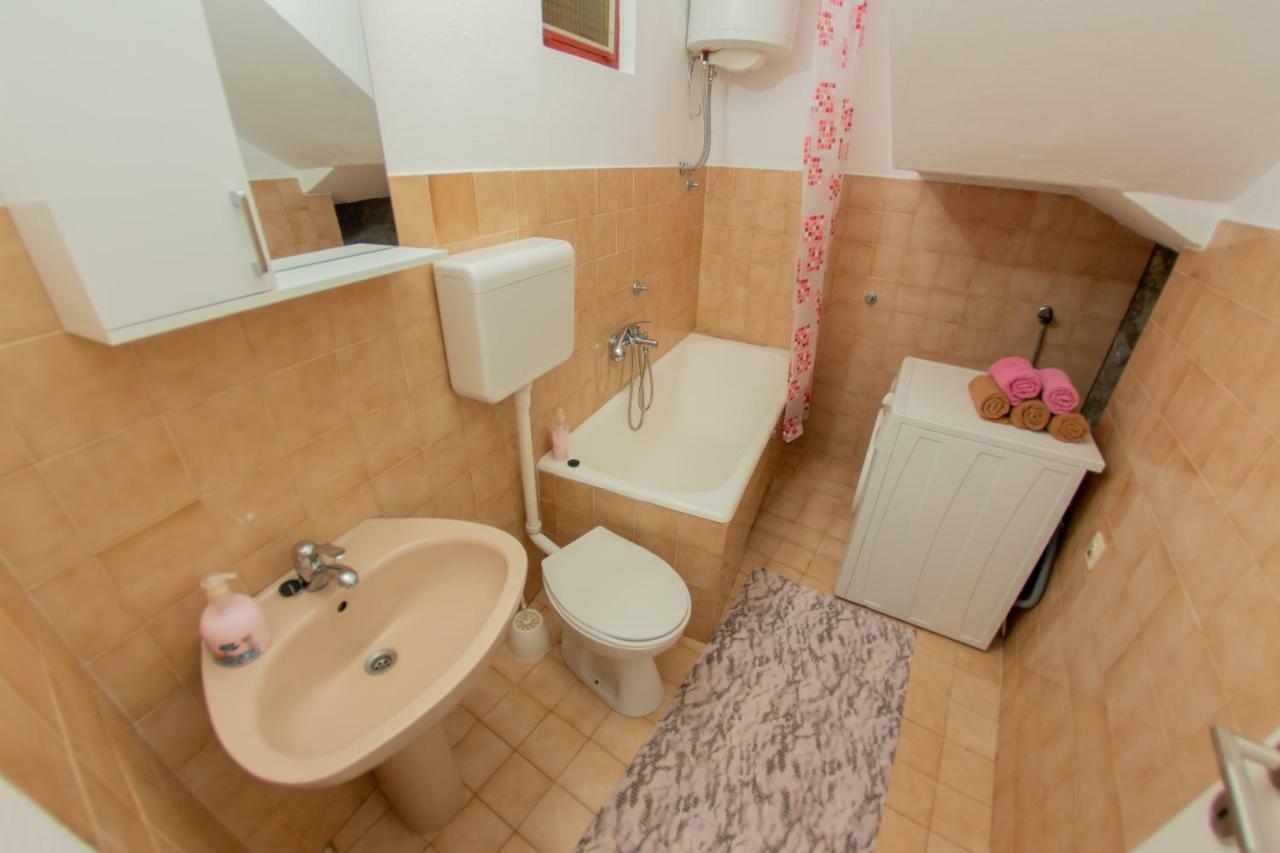 Apartmani Sunset Rogotin Bagian luar foto