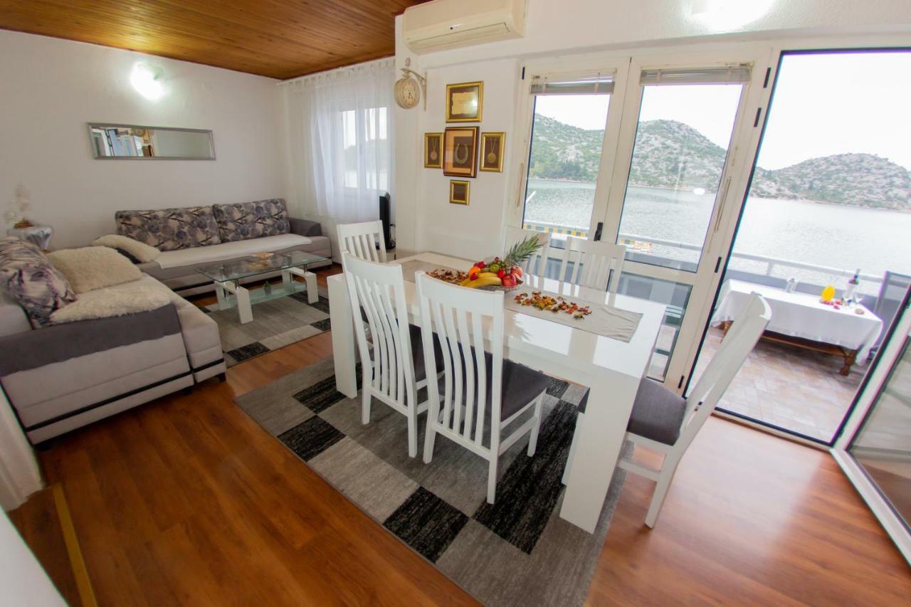 Apartmani Sunset Rogotin Bagian luar foto